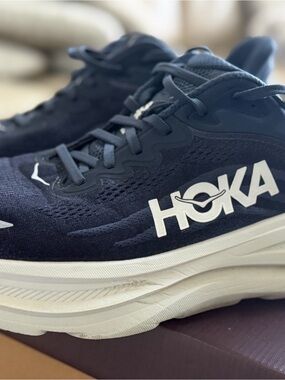 Hoka One One Men's Bondi 9 PackNavy and White Running Shoes - Cushioned Trainers